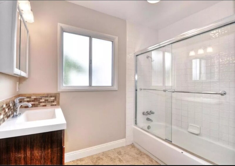 Building Photo - 137 Avenida Sierra