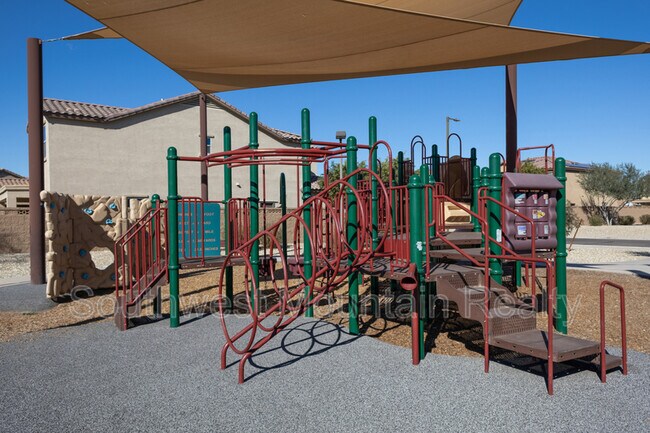 Building Photo - 17809 W Lincoln St