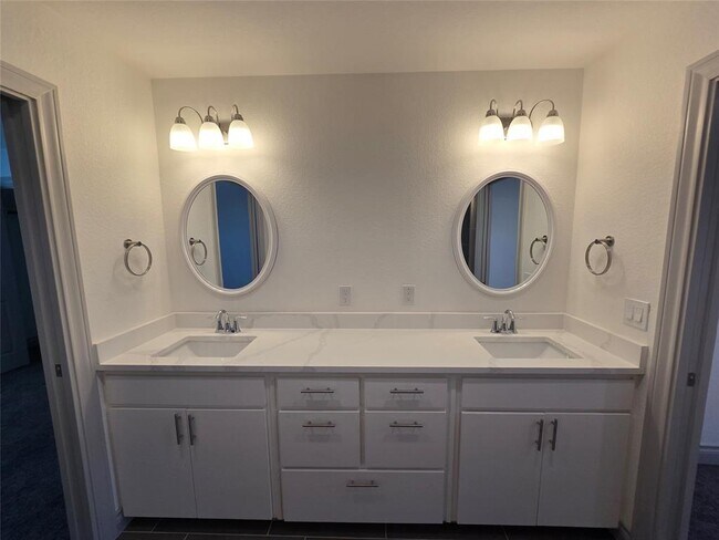 Building Photo - 2105 Tiger Trail