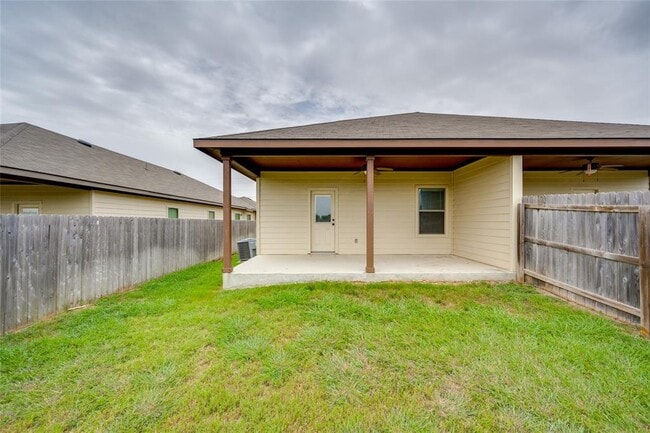 Building Photo - 2545 Pahmeyer Rd