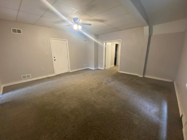 Building Photo - 505 Ridge Rd