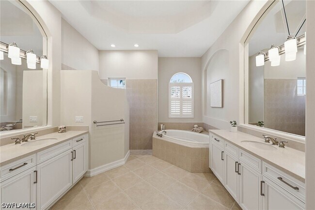 Building Photo - 8950 Shenendoah Cir