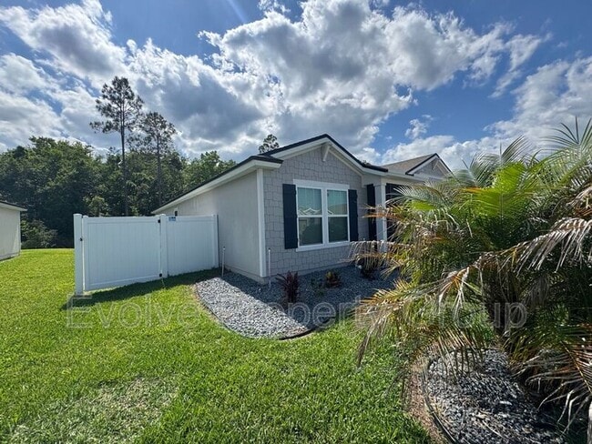 Building Photo - 84 Oakleaf Way