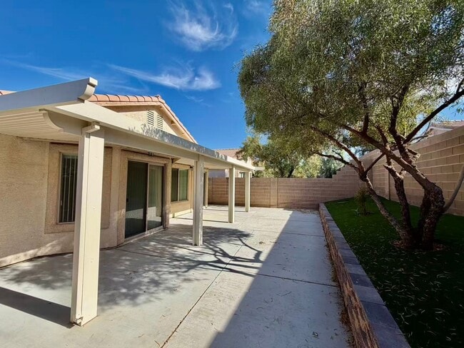 Building Photo - 11061 Cusumano Ct
