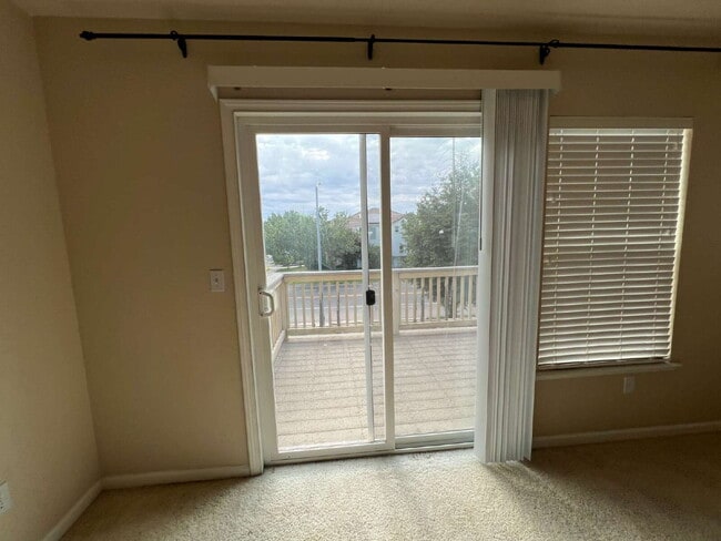 Building Photo - "Spacious 4-Bedroom Haven in Merced with 3 Full Baths & Elegant Granite Countertops!"