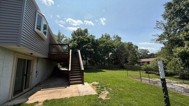 Building Photo - 647 Wynn Pl