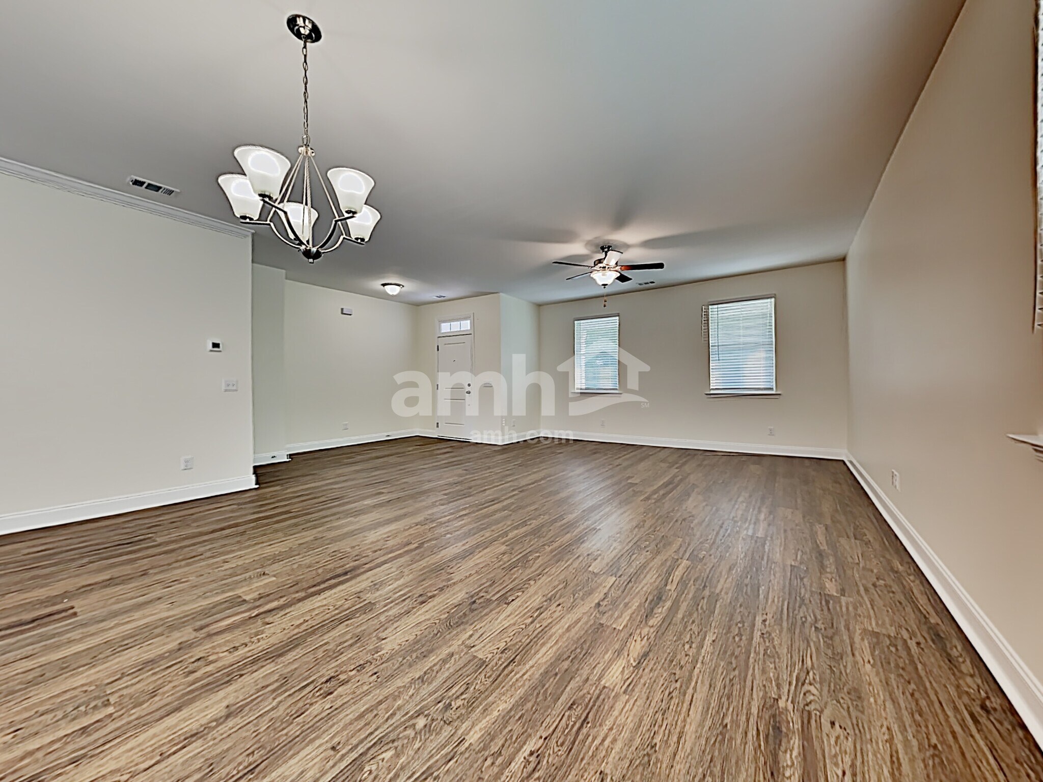 Building Photo - 315 Lakeside Blvd