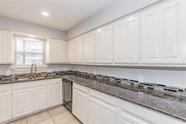 Building Photo - 6616 Berke Pl