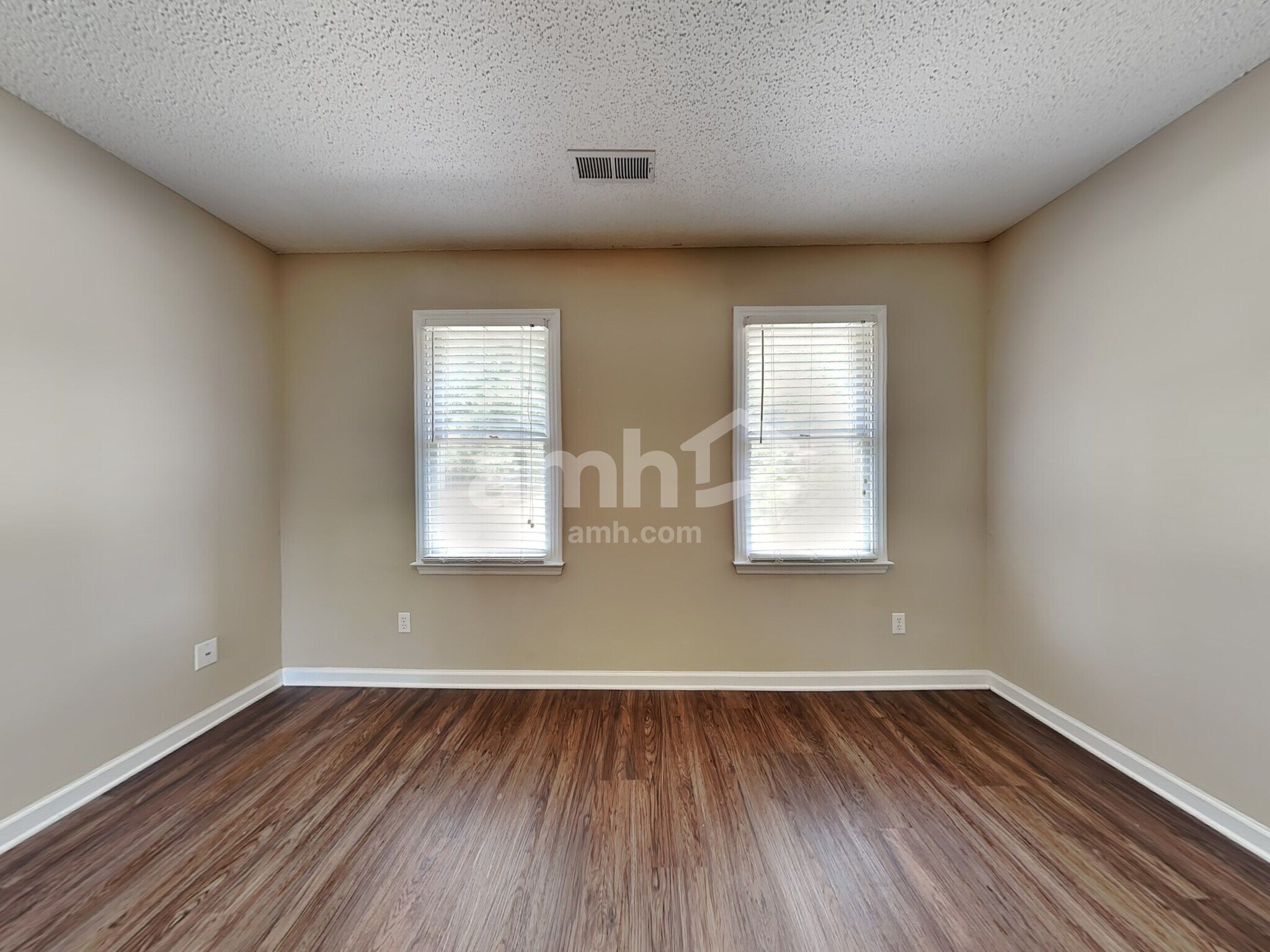 Building Photo - 5050 Toucan Ln