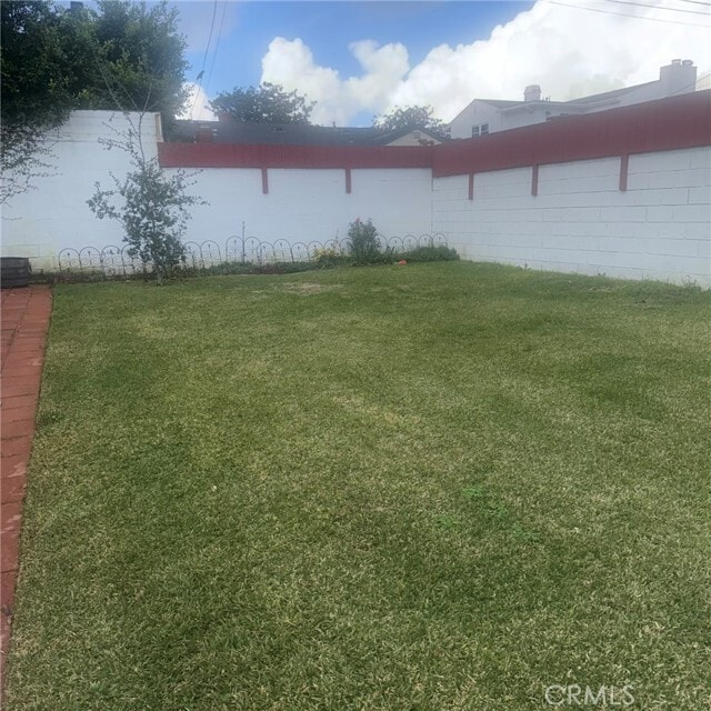 Building Photo - 7407 Dunfield Ave