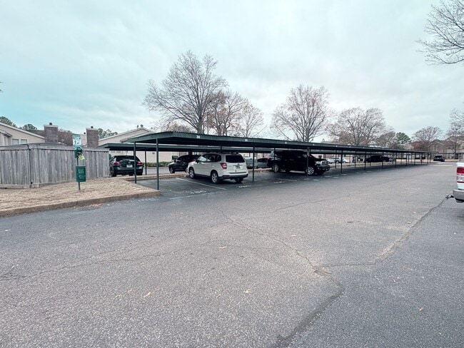 Building Photo - 1/2 First Full Month's Rent! 2BD/2BA Condo in Whispering Oaks.