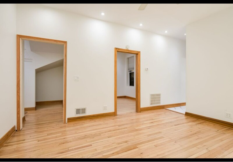 Building Photo - 2855 N Spaulding Ave