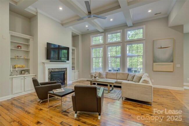 Building Photo - 9810 Daufuskie Dr