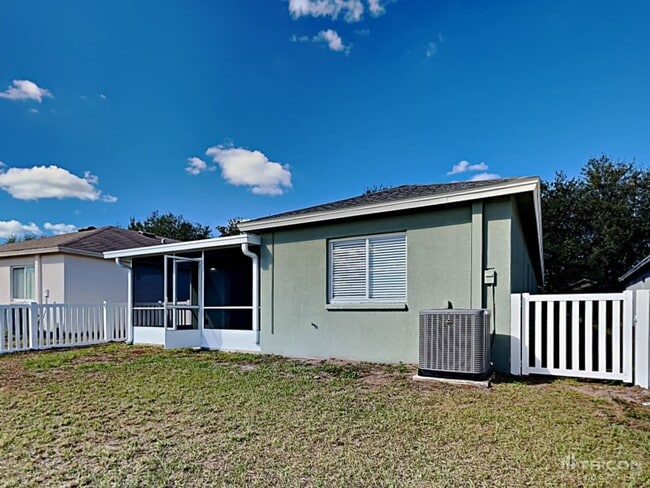 Building Photo - 11217 Summer Star Dr