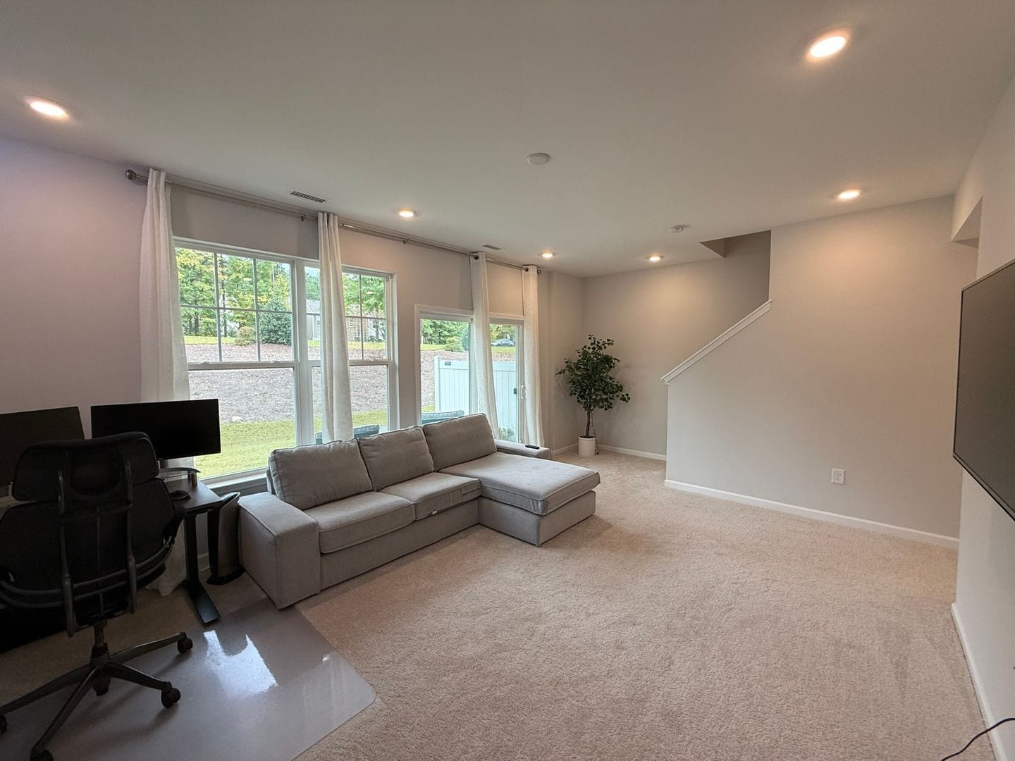 Building Photo - 1228 Commack Dr
