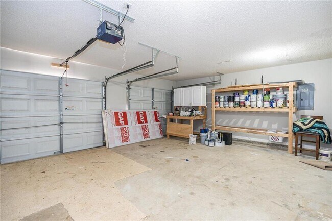 Building Photo - 3272 Peach Ct