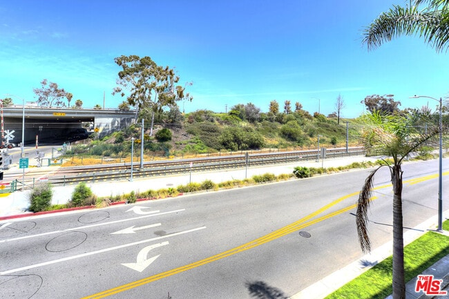 Building Photo - 3600 Bagley Ave