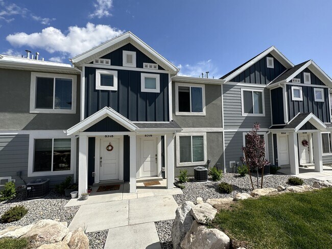 Primary Photo - 8516 W Cordero Dr