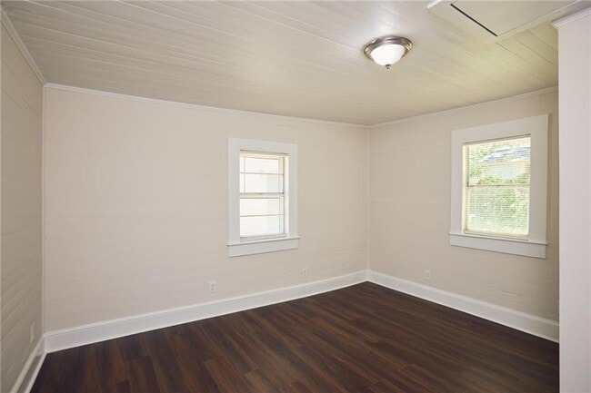 Building Photo - 2838 Mitchell Pl