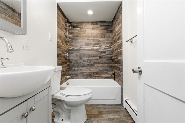 Building Photo - 60 Tudor St