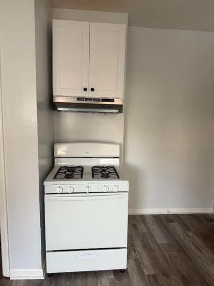 Building Photo - 38 Franklin Ave