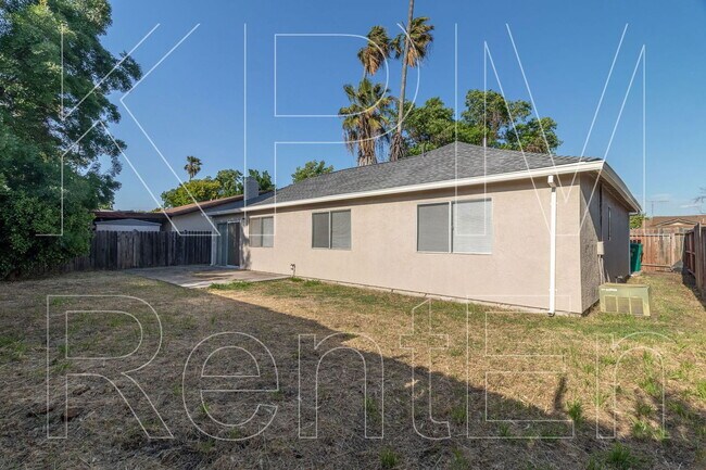 Building Photo - 8413 Neubourg Dr