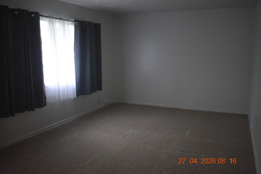 Building Photo - 4616 Grand Ave