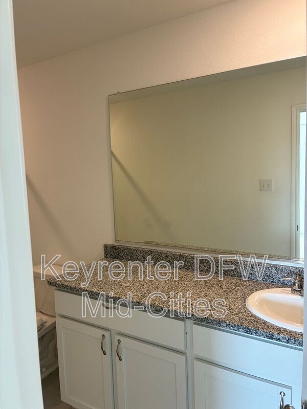 Building Photo - 2840 Eppright Dr