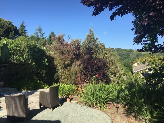 Building Photo - 5841 Charter Oaks Dr