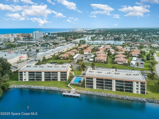 Building Photo - 200 S Banana River Blvd