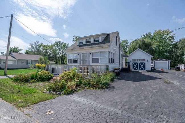 Building Photo - 15 Kozy Ln