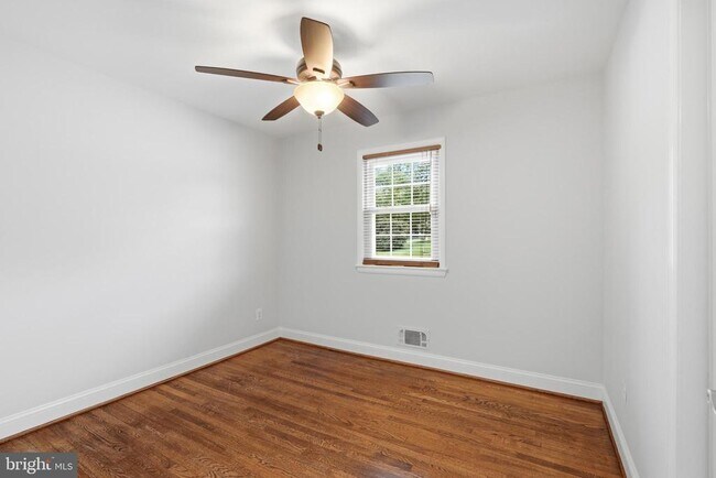 Building Photo - 1719 Melbourne Dr
