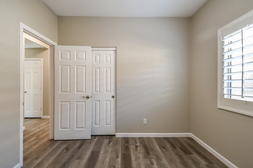 Building Photo - 40638 N Key Ln
