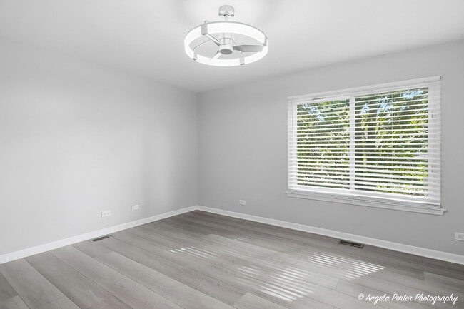 Building Photo - 1240 Huntington Dr