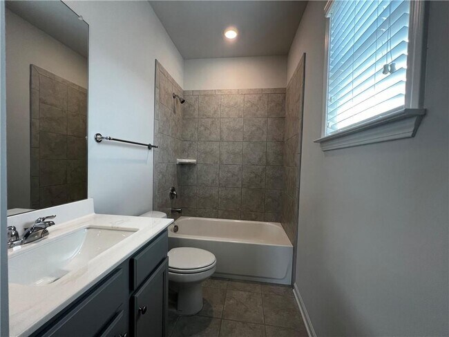 Building Photo - 3339 Fall Branch Ln