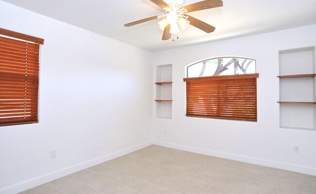 Building Photo - 3 bedroom 2 bathroom in Vail School District