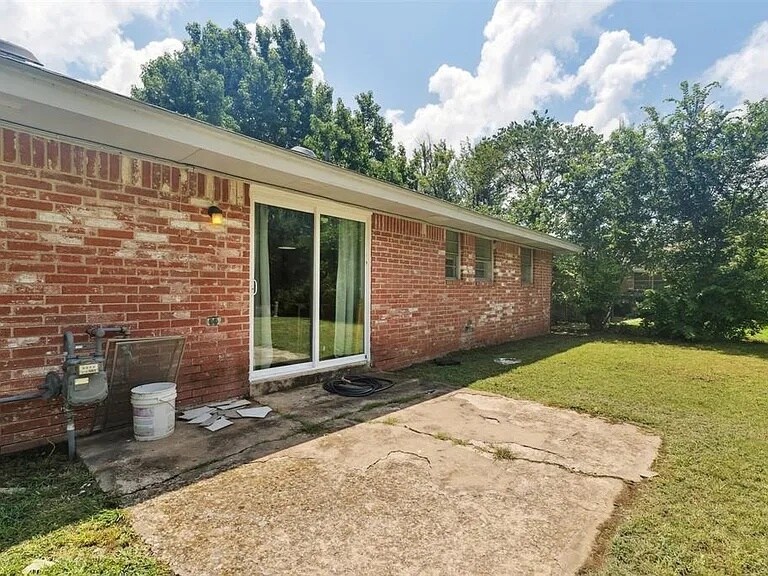 Building Photo - 126 Beacon Cir
