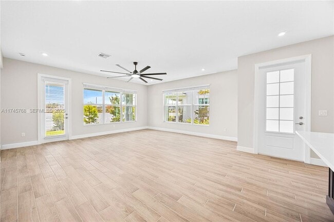 Building Photo - 3542 NW Solange Ct