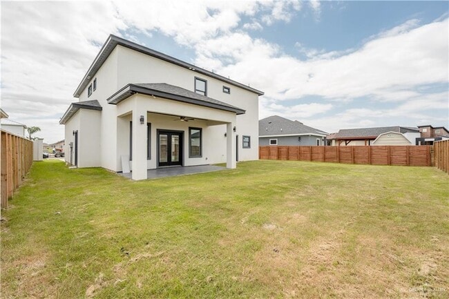 Building Photo - 1711 Lago Delton