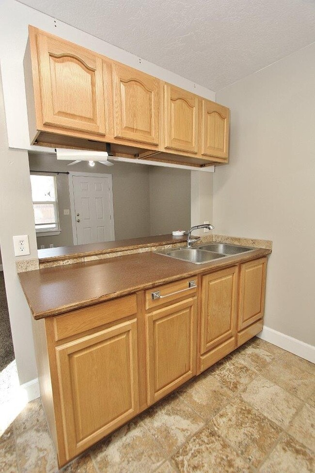 Building Photo - 146 Neilson Ln