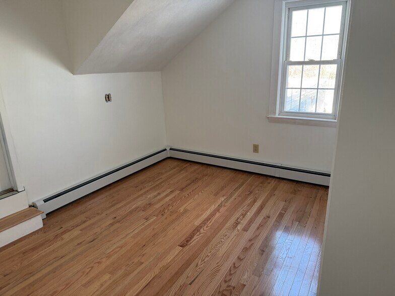 Building Photo - 62 South St