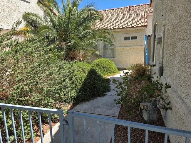 Building Photo - 2253 Van Gogh Dr