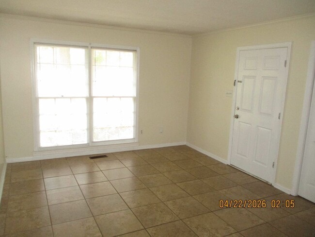 Building Photo - 1610 Whisperwood St