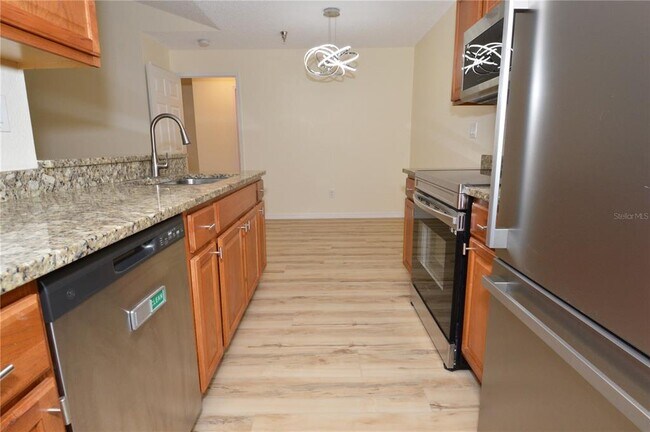 Building Photo - 10265 Gandy Blvd N