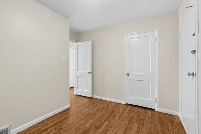 Building Photo - 3203 Goodrich St