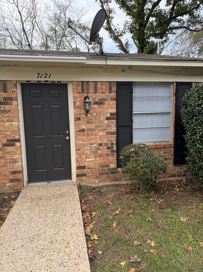 Building Photo - 7121 Richfield Dr