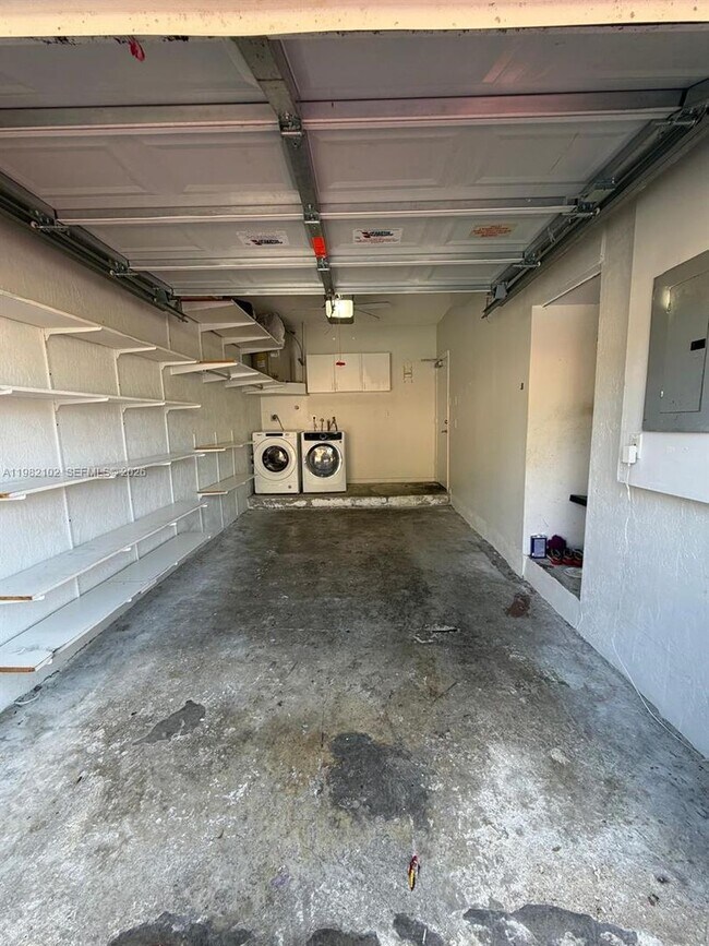 Building Photo - 16060 SW 87th Terrace