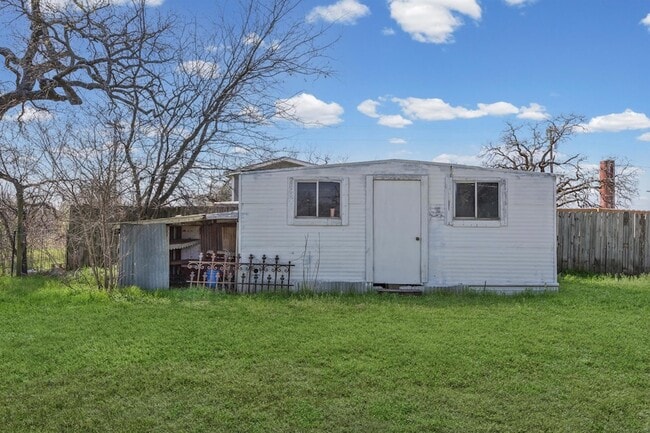 Building Photo - 1418 Kingshill Dr