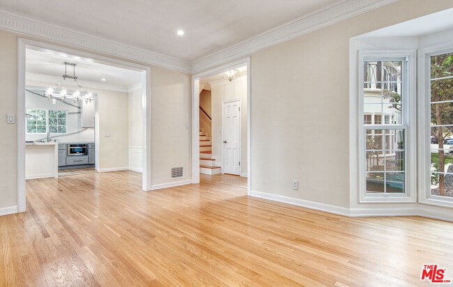 Building Photo - 422 Smithwood Dr