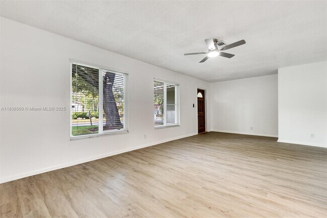 Building Photo - 1848 SW 24th Ave